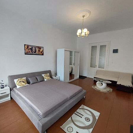 Kincstar Apartmanok Satoraljaujhely Exterior photo