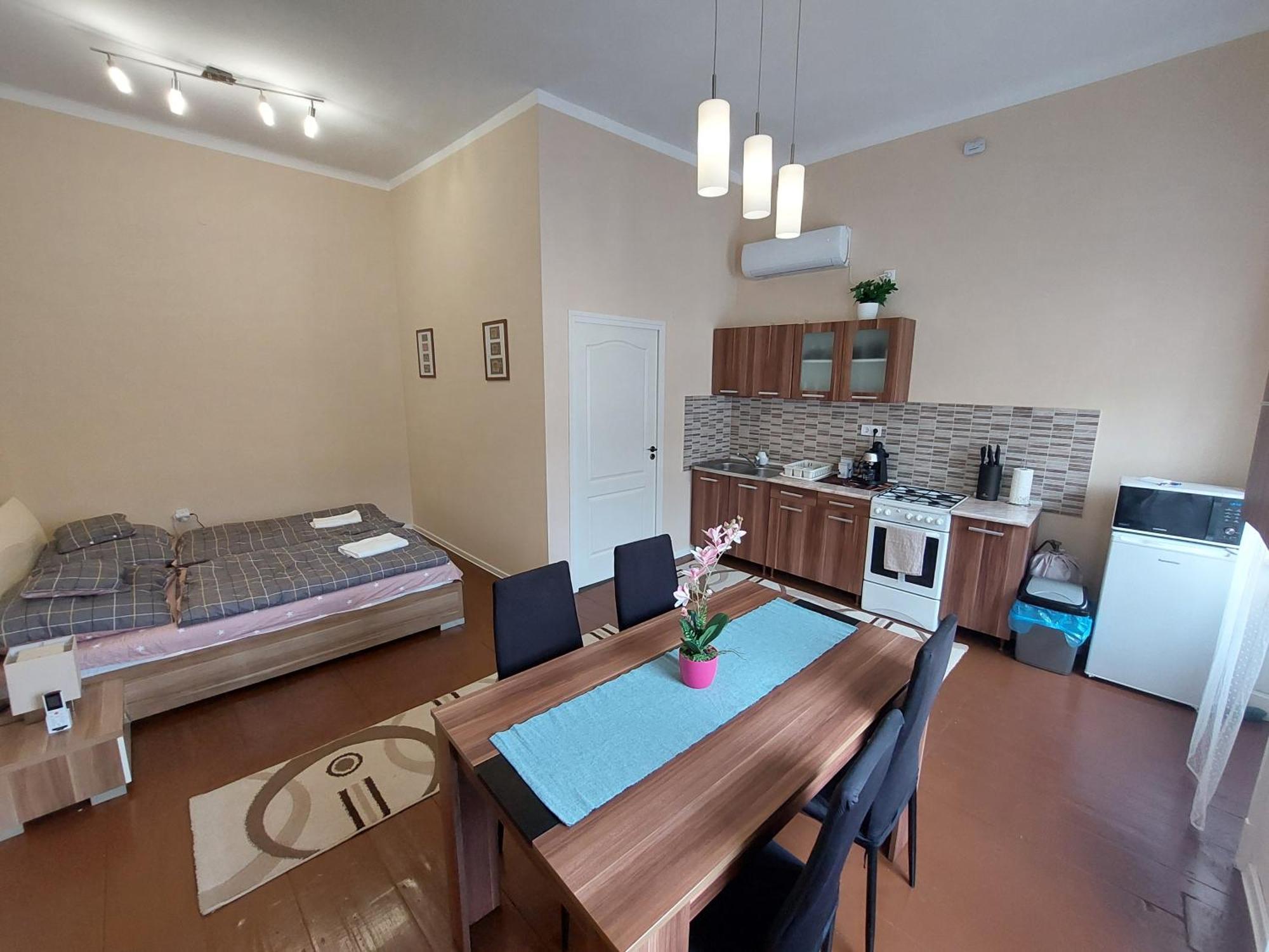 Kincstar Apartmanok Satoraljaujhely Exterior photo
